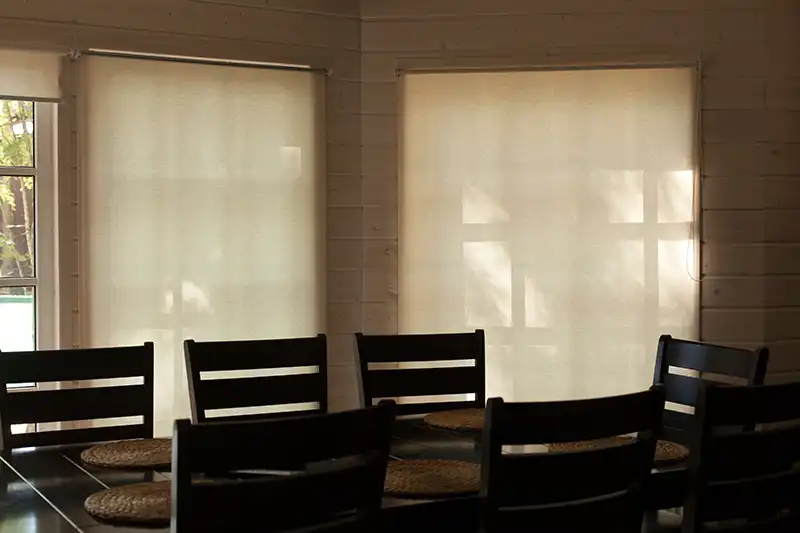 How Do Roller Shades Improve Your Home’s Energy Efficiency?